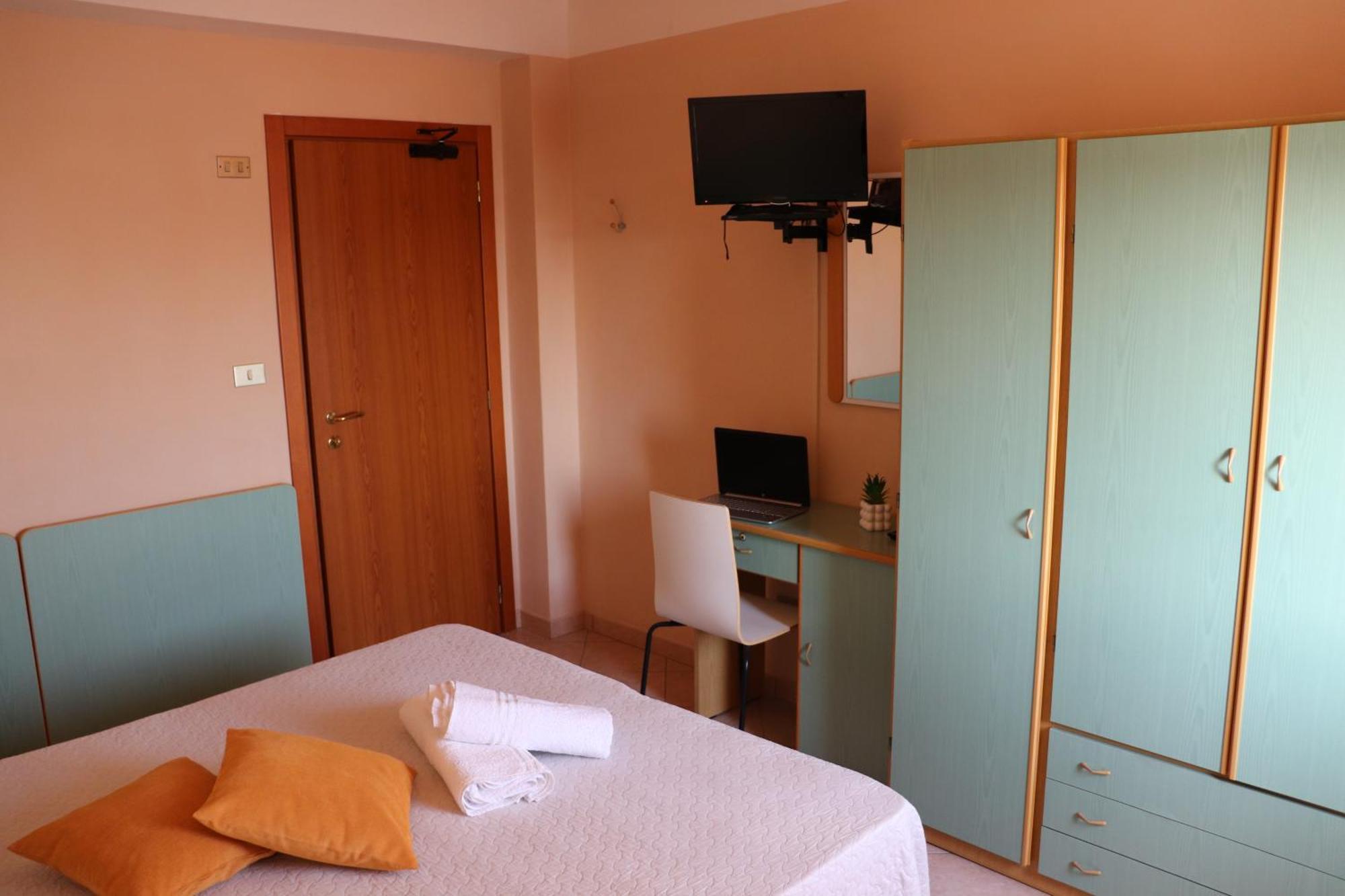 Hotel Barca D'Oro Беллария-Иджеа-Марина Экстерьер фото