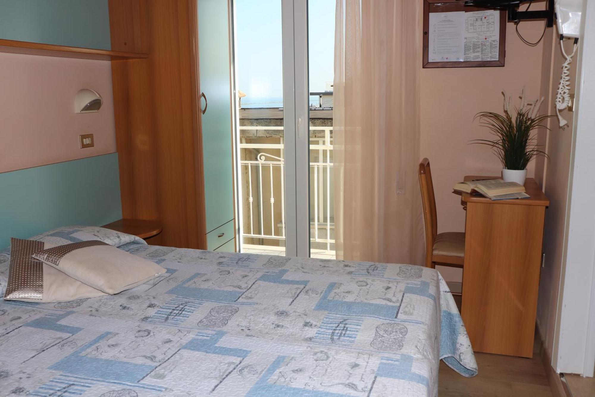 Hotel Barca D'Oro Беллария-Иджеа-Марина Экстерьер фото