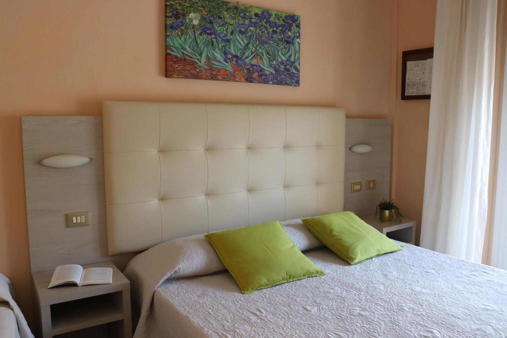 Hotel Barca D'Oro Беллария-Иджеа-Марина Экстерьер фото