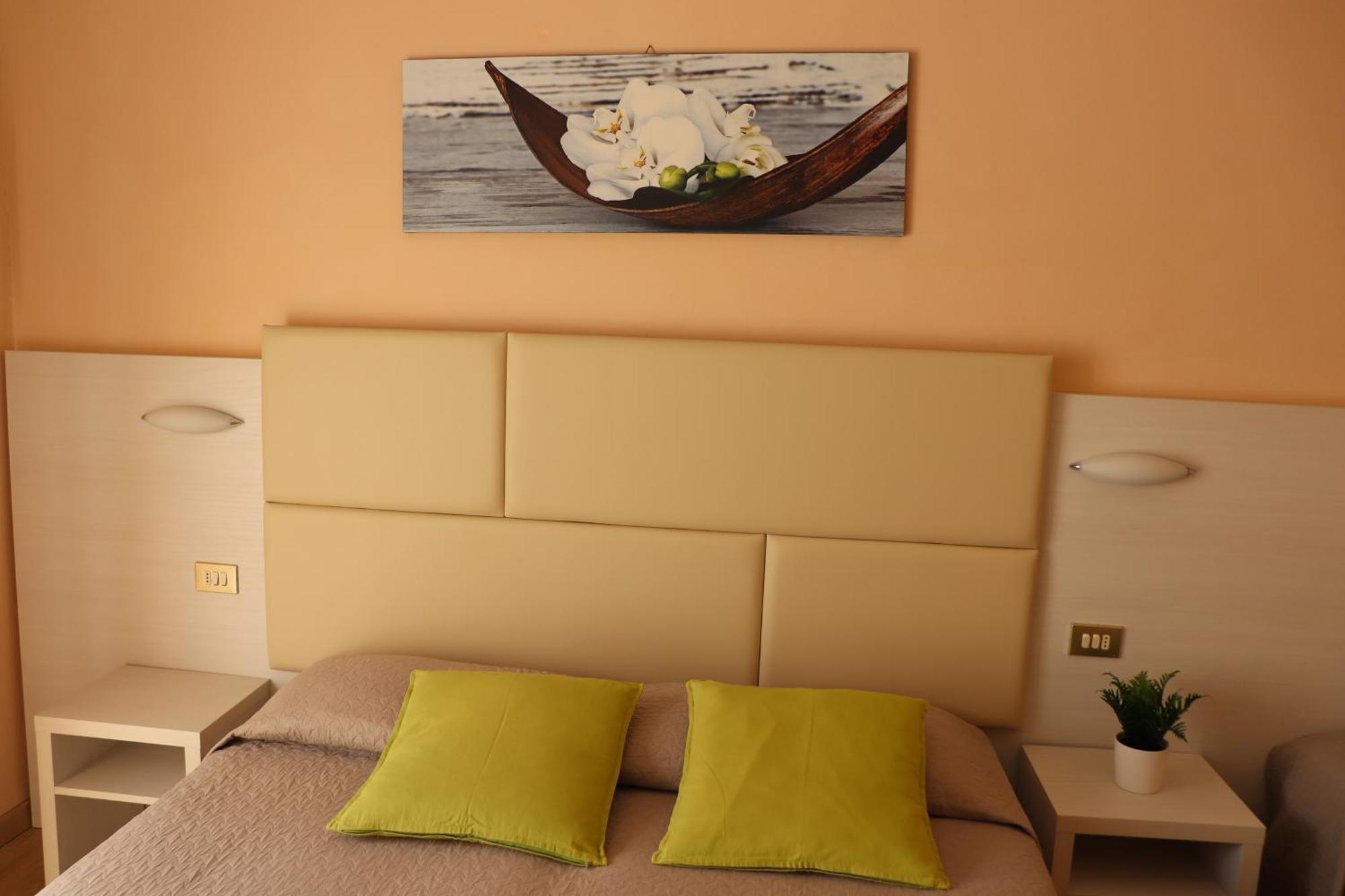 Hotel Barca D'Oro Беллария-Иджеа-Марина Экстерьер фото